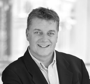 Graham R - voice artist