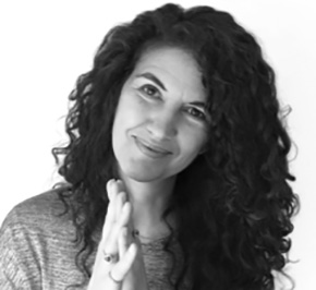 Jacqueline V - voice artist