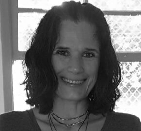 Nina X - voice artist