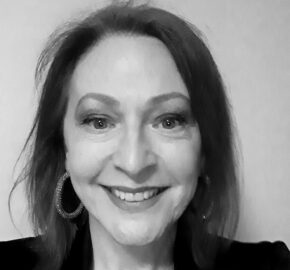 Alexandra L - voice artist