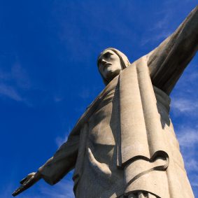 English to Brazilian Portuguese subtitling service