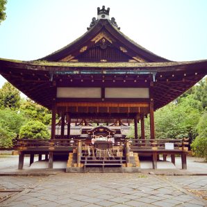 Hirano Jinja, representing Japanese accent voice-over history