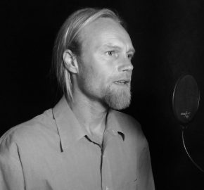 Portrait of the voice artist Martin VO