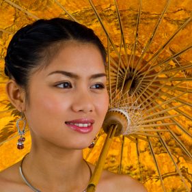 English to Thai subtitling service