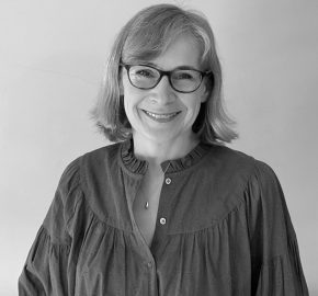 Portrait of the voice artist Jane S.